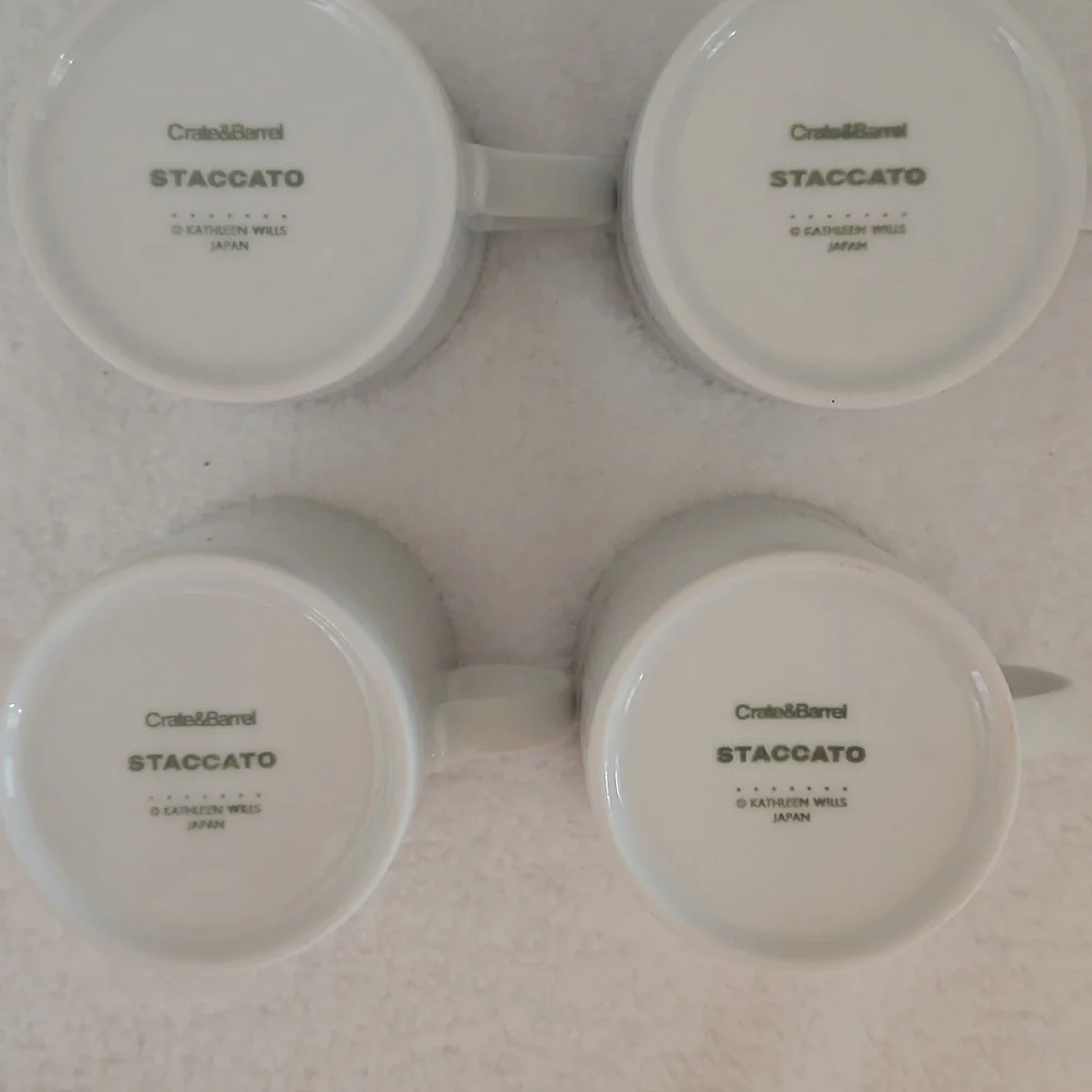 Crate&Barrel Vintage Staccato Elegant White Porcelain Mug Made in Japan Set of 4